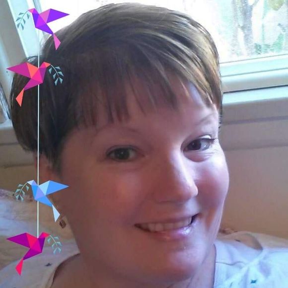 Meet your Posher, Shellie - Picture 1 of 1